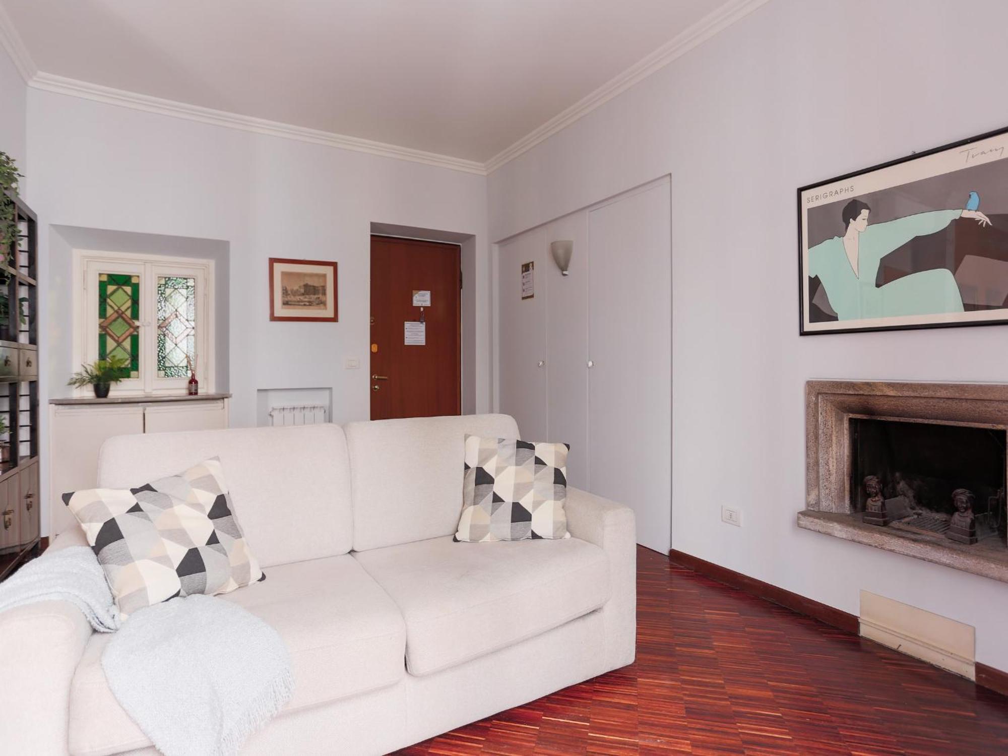 The Best Rent - Spacious One-Bedroom Apartment Near The Columns Of San Lorenzo Milan Exterior photo